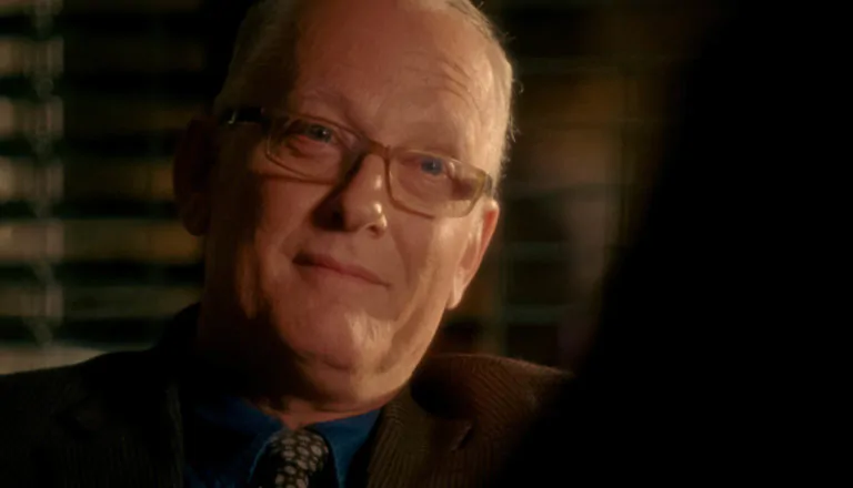 Момент из 12 серии 5 сезона